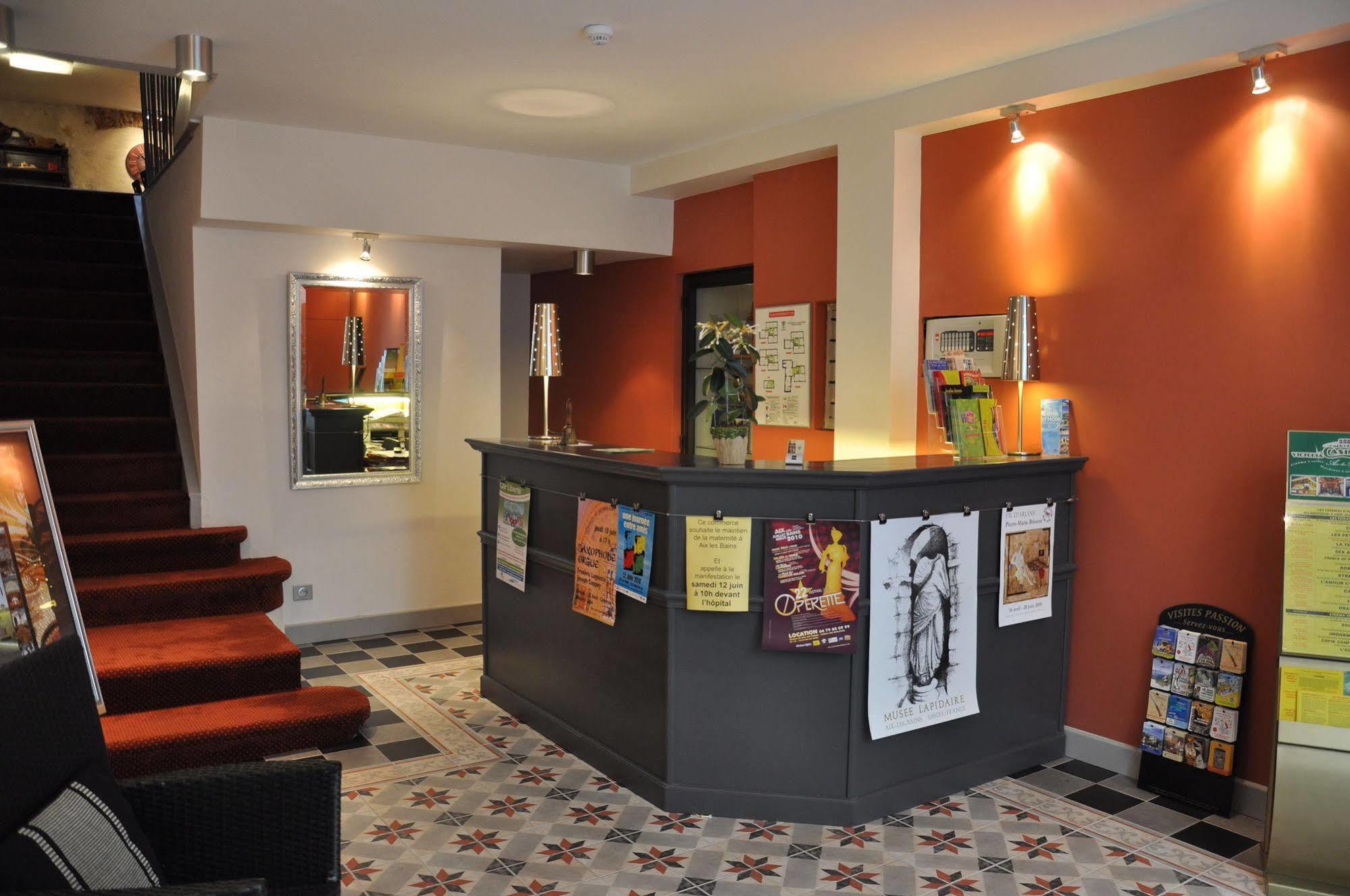 De La Couronne Hotel 2*